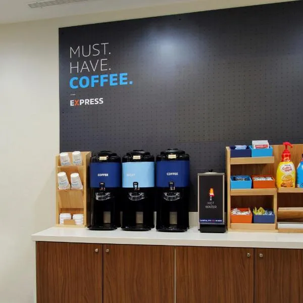 Holiday Inn Express Hotel & Suites Montrose - Black Canyon Area by IHG, hotel in Montrose