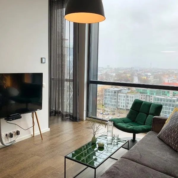 Orange Apartments Tower & Free Parking, hotel i Tallinn