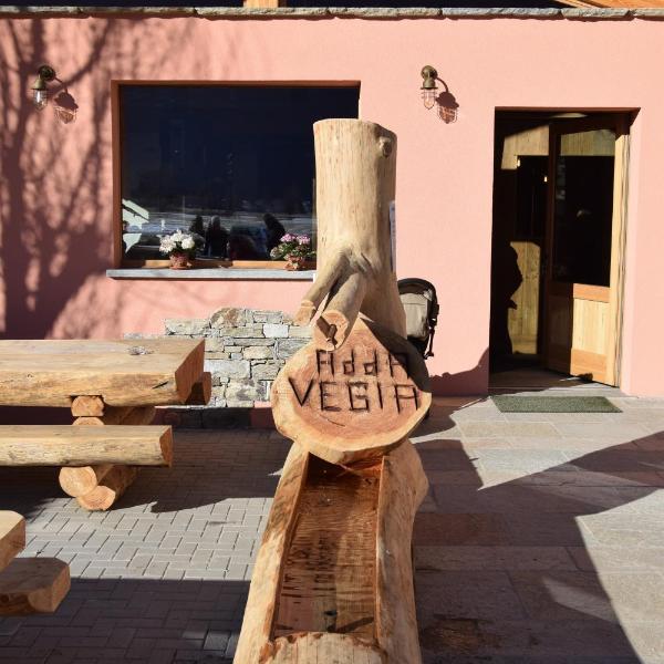 Adda Vegia
