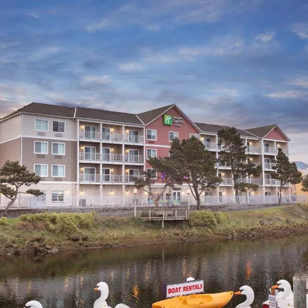 Holiday Inn Express Hotel & Suites Seaside Convention Center by IHG, Hotel in Seaside