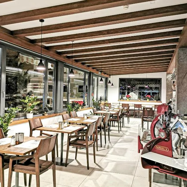 Gasthof Schlossberghof, hotel v destinaci Lienz