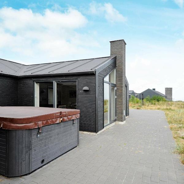 Four-Bedroom Holiday home in Rømø 5