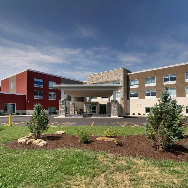 Holiday Inn Express & Suites Galesburg by IHG, hôtel à Galesburg