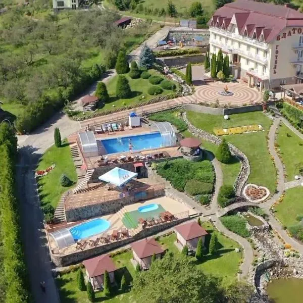 Blagodat, hôtel à Shayan