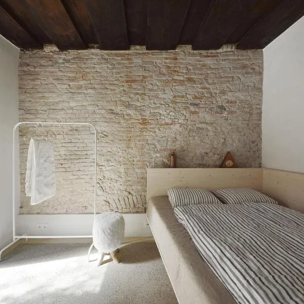 HÜBSCHES APARTMENT im Herzen von Linz, hotel v Linci