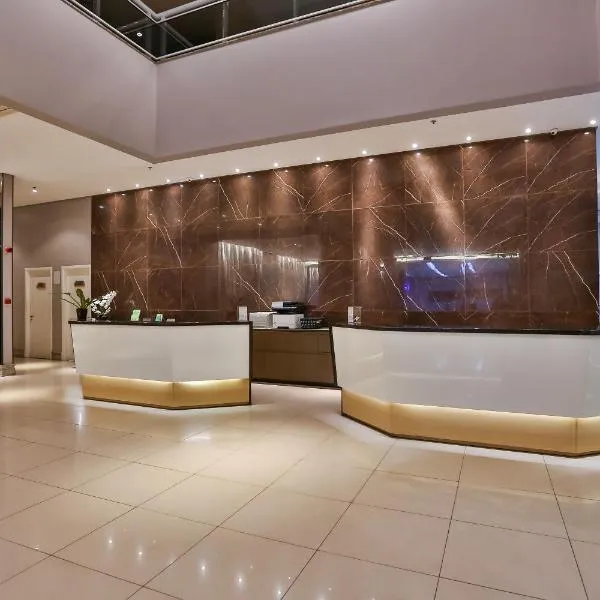 Quality Hotel Manaus, hotel v destinaci Manaus