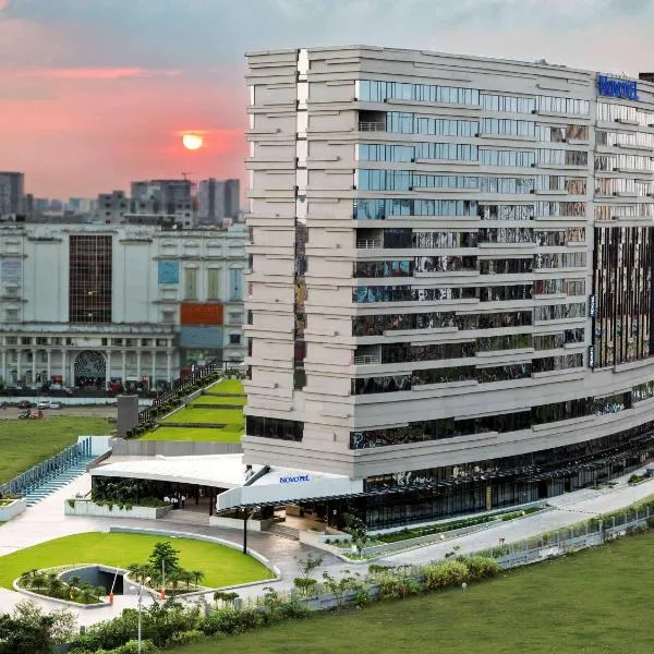 Novotel Kolkata Hotel and Residences, hotel in Kolkata
