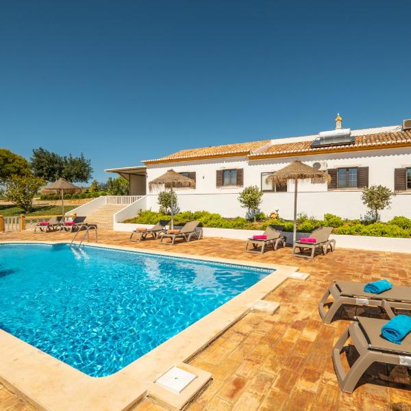 Casa Katarina - Private Villa - Heated pool - Free Wifi - Air Con