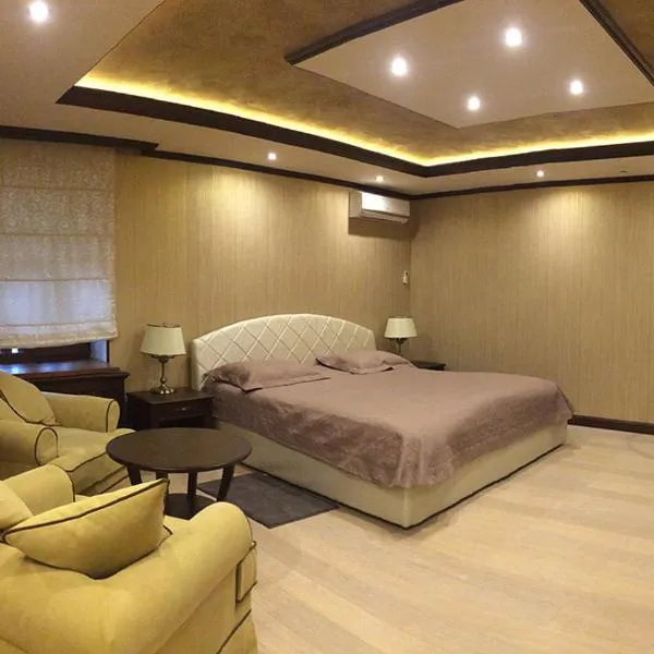 Chumatskiy Shlyah, hotel in Romankiv