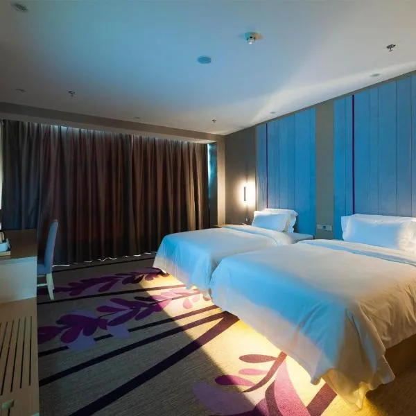 Lavande Hotel Langzhong Railway Station And International Trade City, hotel a Langzhong