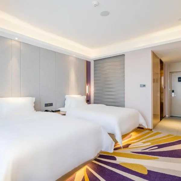 Lavande Hotel Luzhou Wanda Plaza Southwest Commercial City, Hotel in Luzhou