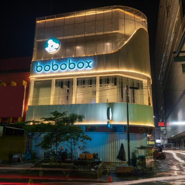 Bobobox Pods Alun Alun