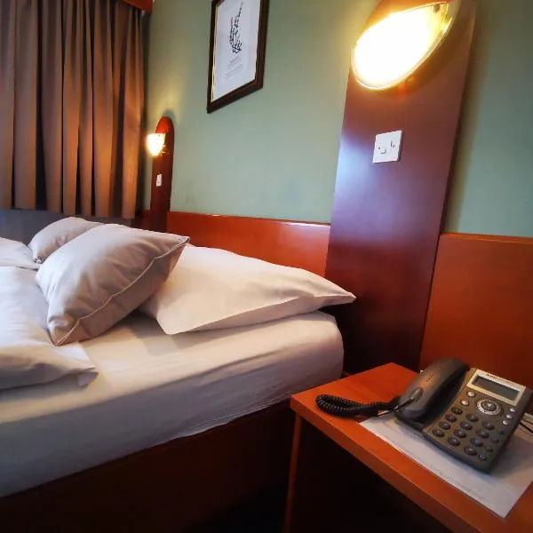 Hotel Tripič, restaurant and pizzeria, hotel en Bohinj