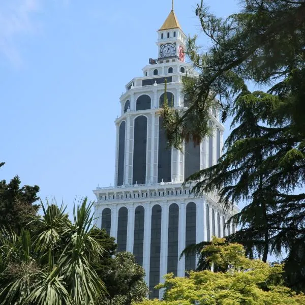Apartment Lotos Batumi 72，位于巴统的酒店