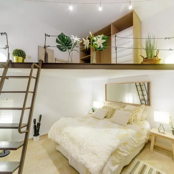 STYLISH LOFT AT CHUECA´S HEART, hotel in Madrid