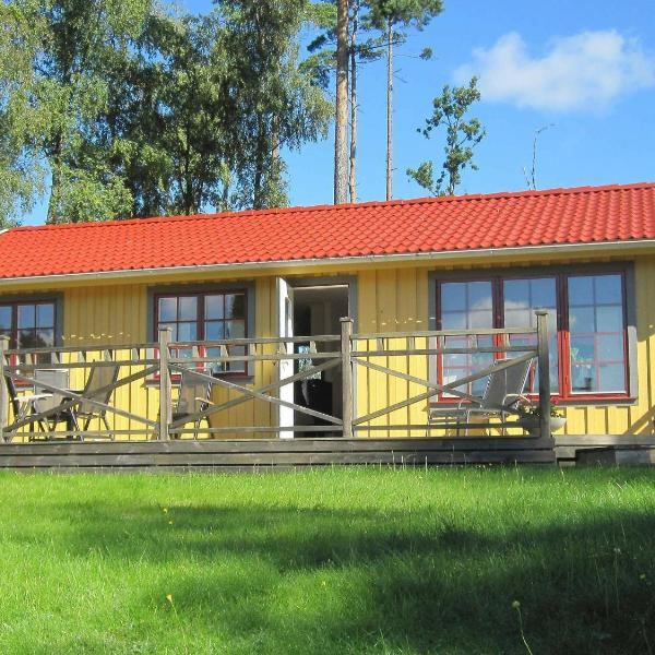 4 person holiday home in H CKSVIK