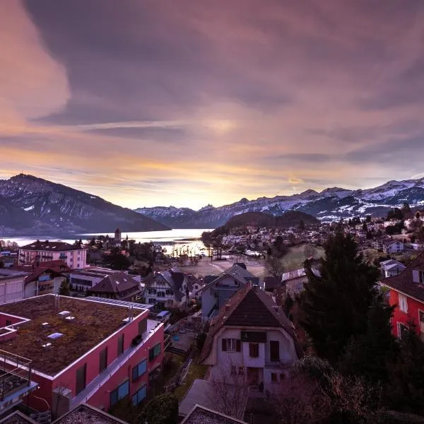 la belle vue Boutique Hotel & Café, hotel v destinaci Spiez
