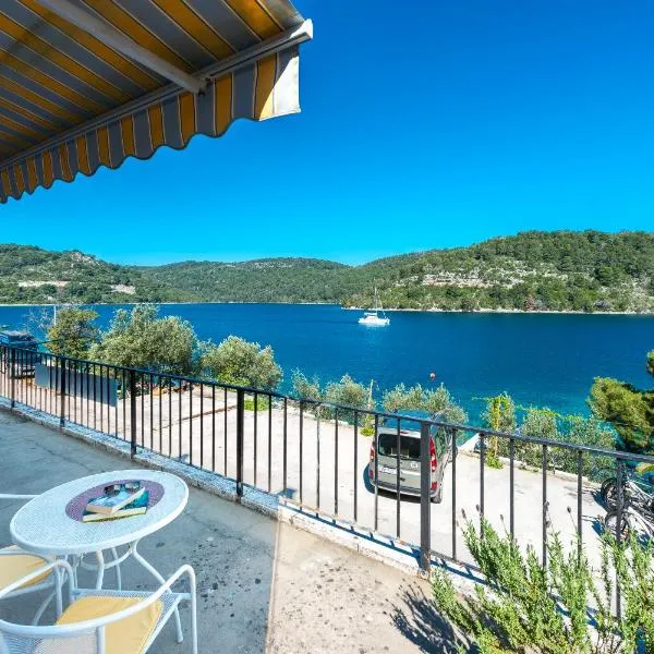 Guest House Radulj, hotel din Polače