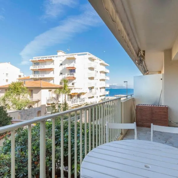 Chez J-P - 100m beach 2-4pers terrace sea view pool garage โรงแรมในอองทีบส์