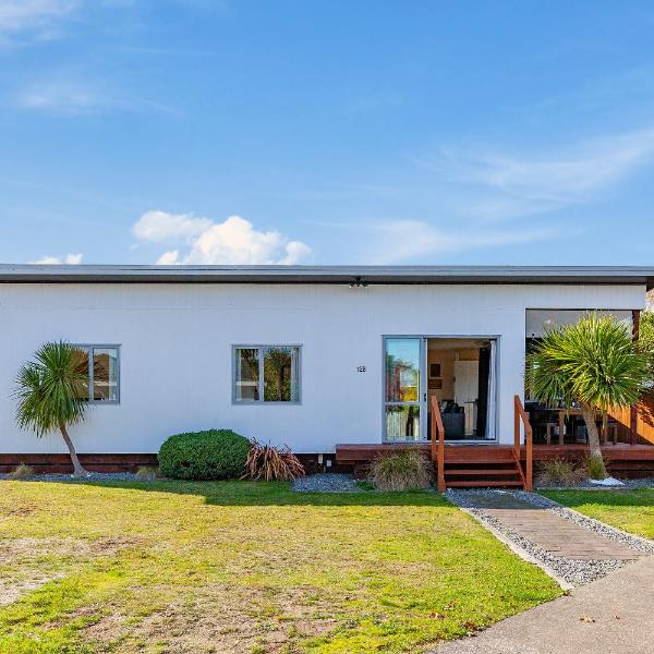 Tranquil Tauhara - Taupo Central Holiday Home