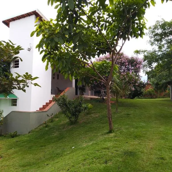 Ana Terra Barretos Casa de Campo, hotel in Barretos