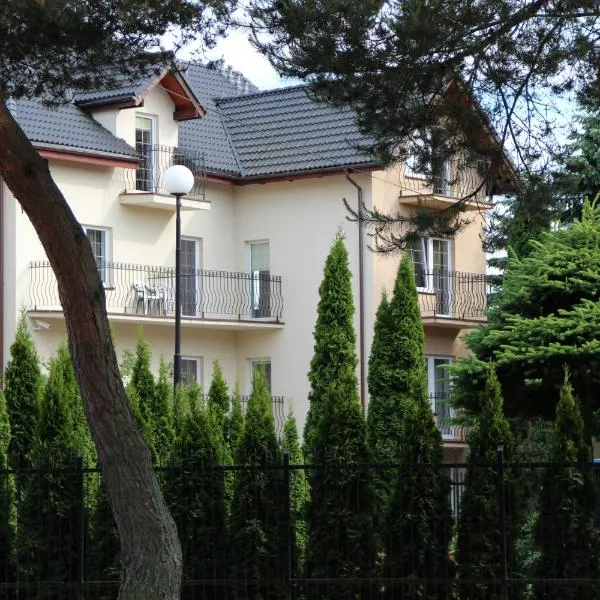Dom Gościnny Albatros I, hotel in Rewal