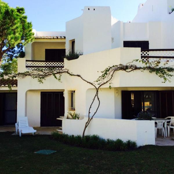 3 bedrooms appartement at Olhos de Agua 800 m away from the beach with shared pool furnished garden and wifi