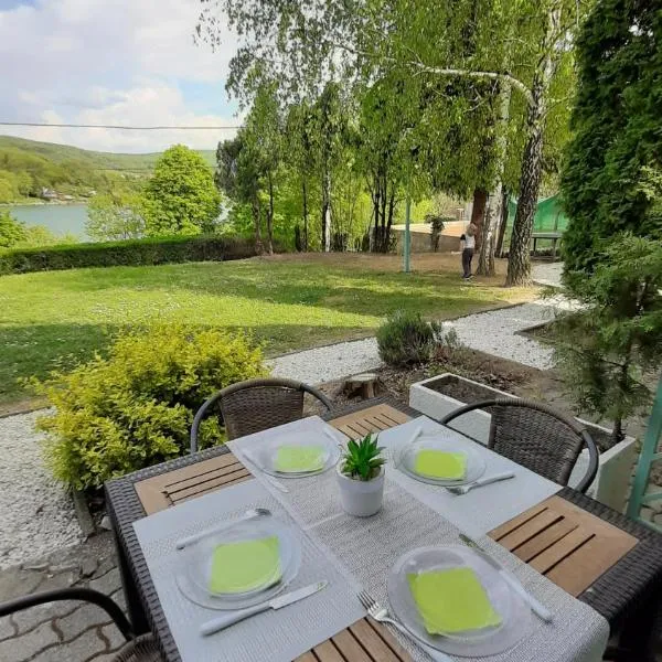 Onix - Orfű Apartman, hotel in Orfű