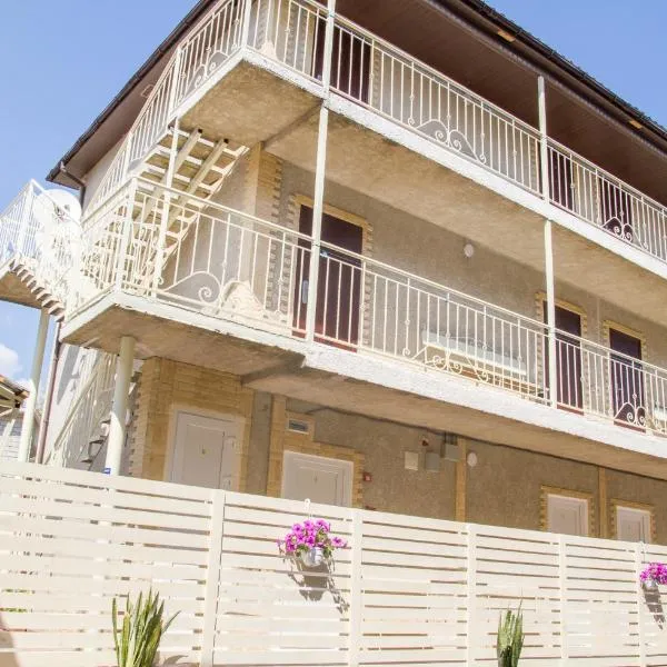 Euroline 88, Hotel in Satoka