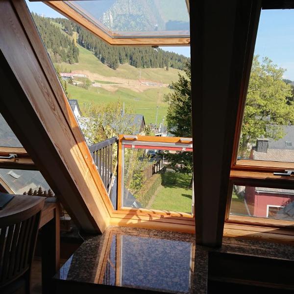 Ferienwohnung Dachspitze mit Tiefgaragenstellplatz und Skiraum