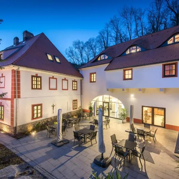 Residence Hluboká, hotel v Hluboké nad Vltavou