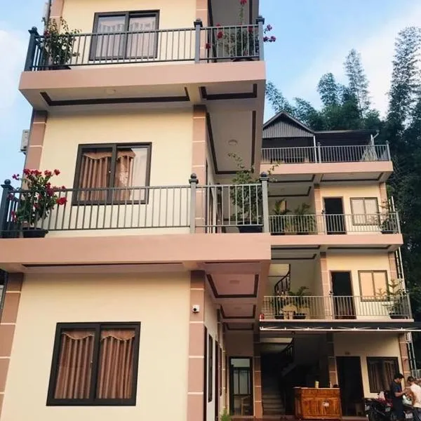 Nhà Nghỉ Ngọc Long, hotel in Mộc Châu