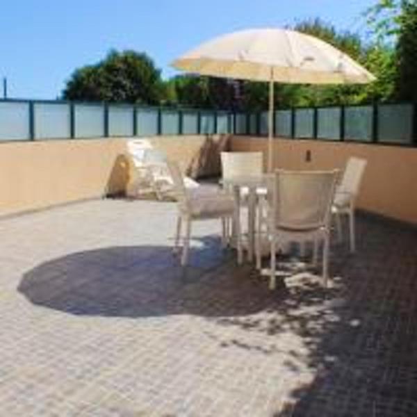 One bedroom apartement with jacuzzi furnished terrace and wifi at Porto 2 km away from the beach