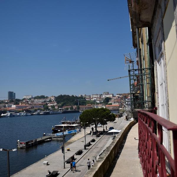 Muralha da Barca Apartamentos RNAL nº13939 Al,5848 Al, 6419 AL-Chamada para a rede móvel nacional