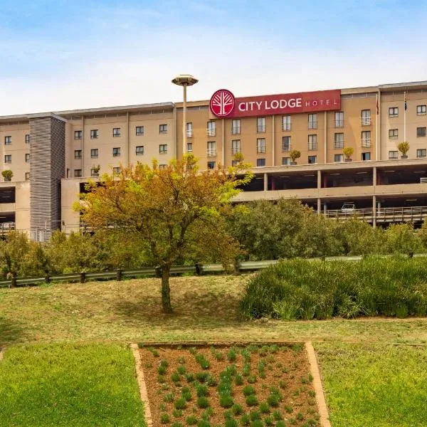 City Lodge Hotel at OR Tambo International Airport，位于肯普顿帕克的酒店