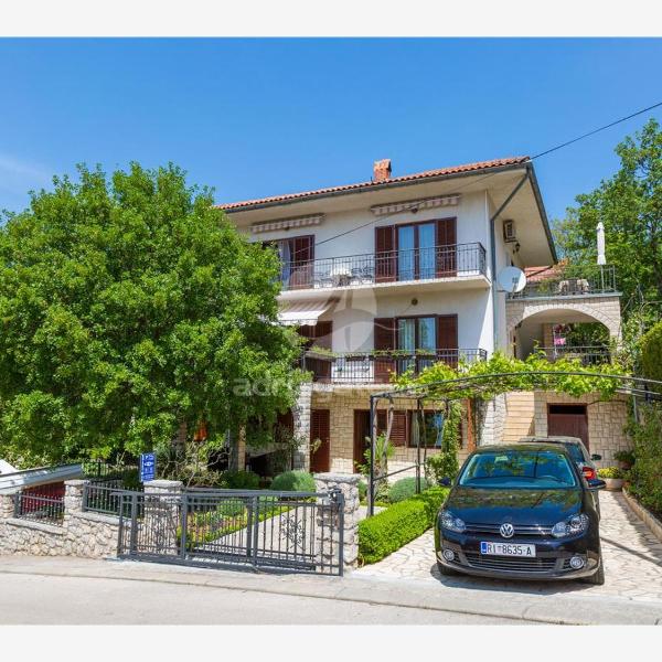 Apartments Dora