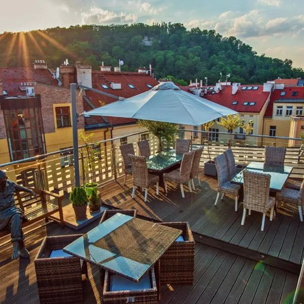 Hotel Julian, hotel in Prague