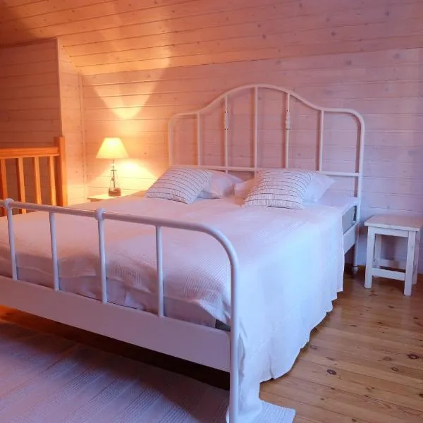 Tahkuna Puhkekeskus, hotel en Hiiumaa