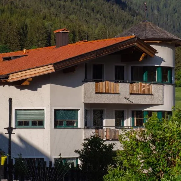 Appartement Strolz, hotell sihtkohas Schnann