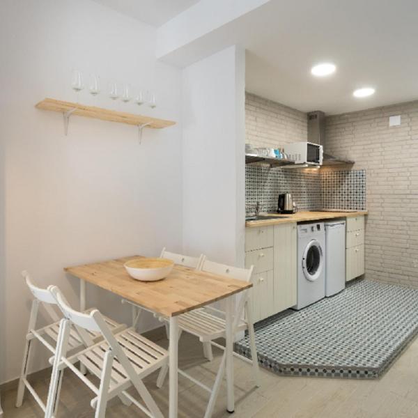 Flat near the beach and center of Tossa de Mar "Luna"