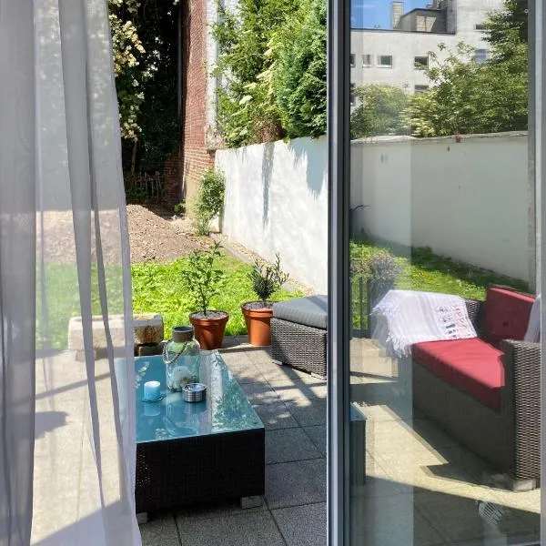 Chez Coco Apartment 1 Aachen, hotel in Aachen