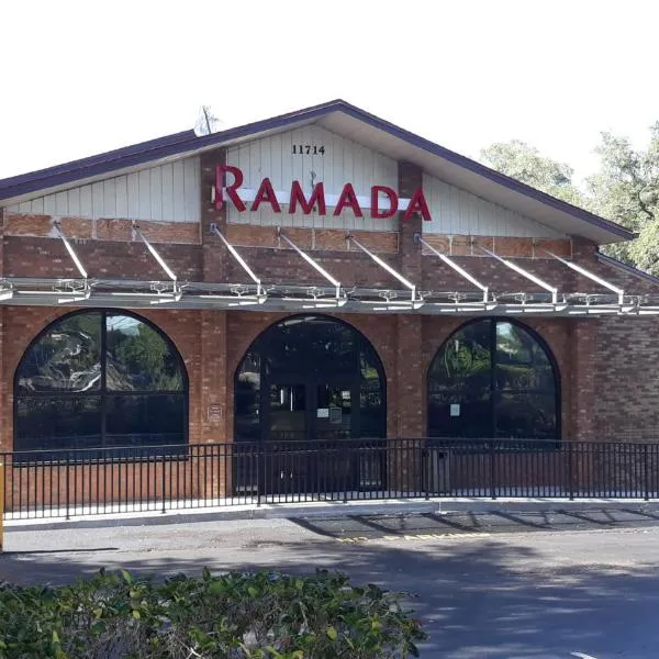Ramada by Wyndham Temple Terrace/Tampa North, hotel in Tampa