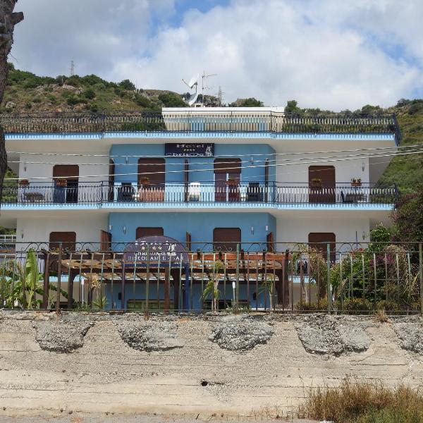 ChrisMare Hotel