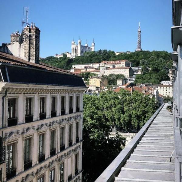 Celect'In Lyon Suites climatisées SkyView