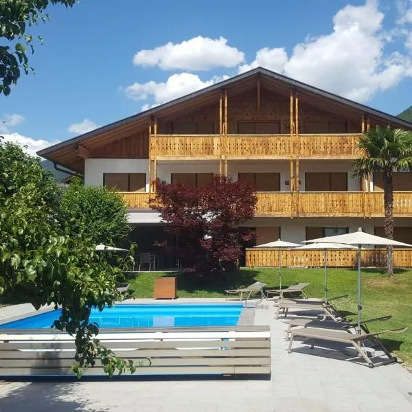 Pension Appartment Hecherhof, hotel v Meranu
