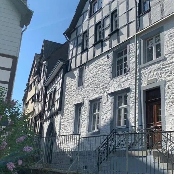 Manoir -1654- historisch schlafen in Monschaus Altstadt, hotell sihtkohas Monschau