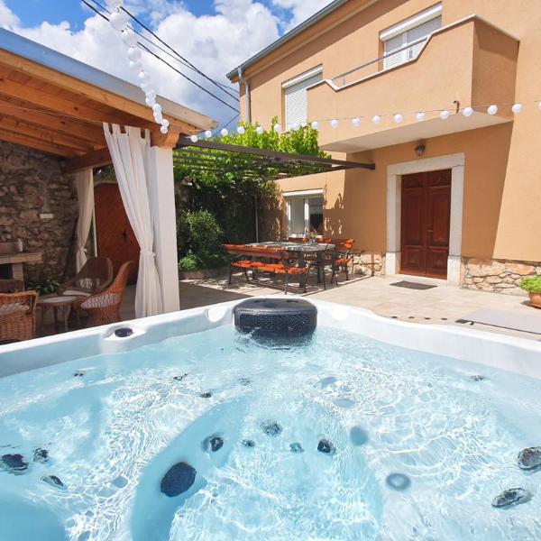 Barac Rural Holiday Home