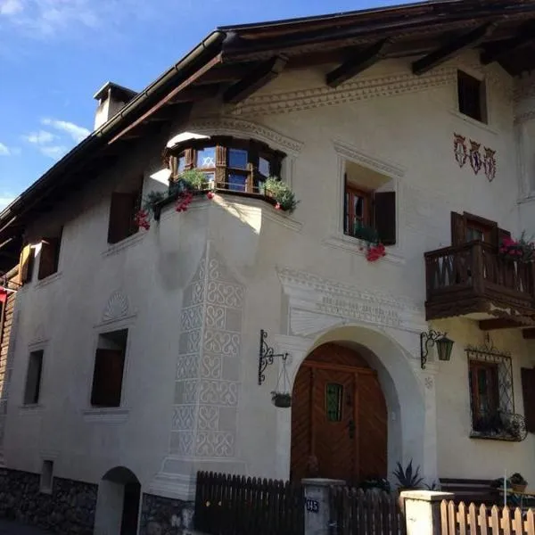 Chasa Städler - Ferienwohnung mit 113m2 für max. 5 Personen，策爾內茨的飯店