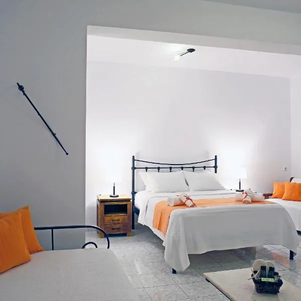 Agistri Apartments, hotel in Skala