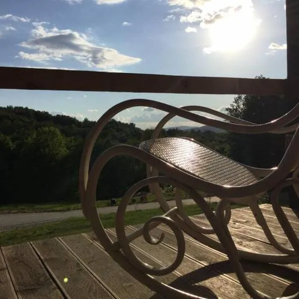 Marzeniec w Beskidzie Niskim, hotelli kohteessa Wapienne